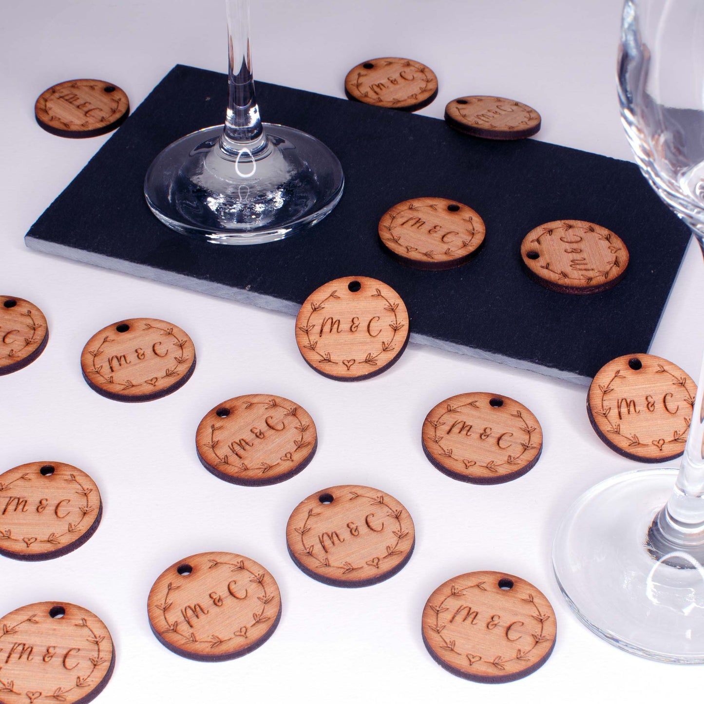 Round Wooden Favours with Flower Motif.